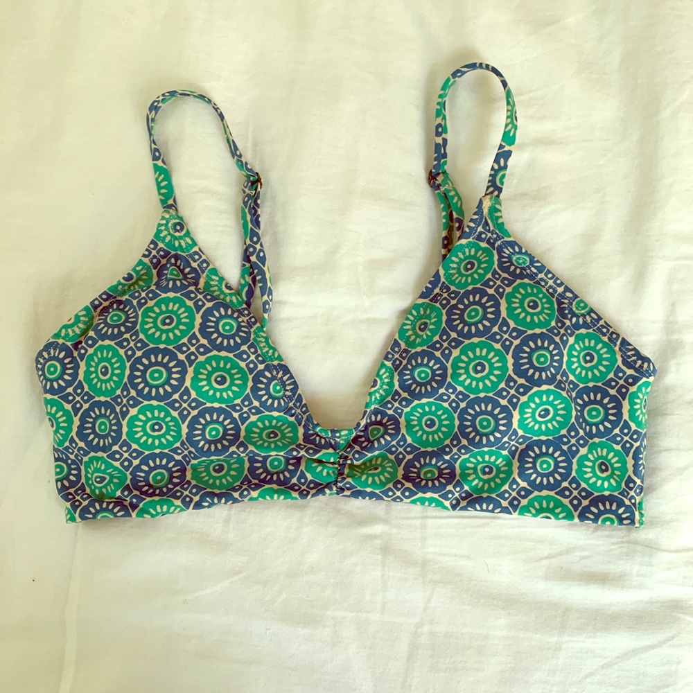 Faherty brand bikini top.